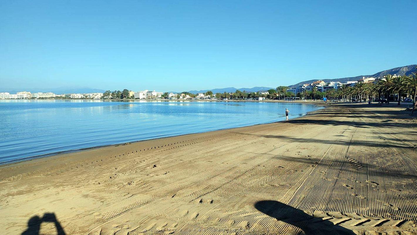 26 - Rosas - Paseo Maritime et Plage Nova.jpg
